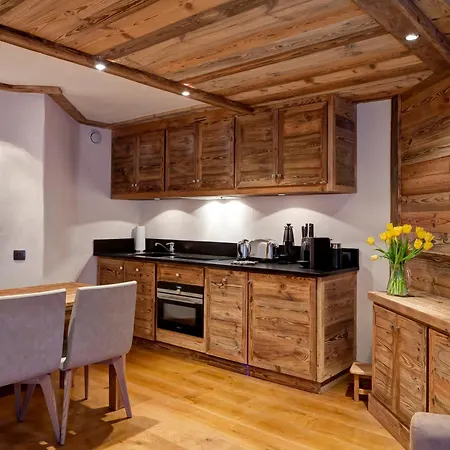 Apartamento De Standing Au Centre De 1850, En Bord De Piste Et Avec Terrasse - Fr-1-514-35