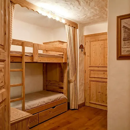 De Standing Au Centre De 1850, En Bord De Piste Et Avec Terrasse - Fr-1-514-35 Apartamento *
